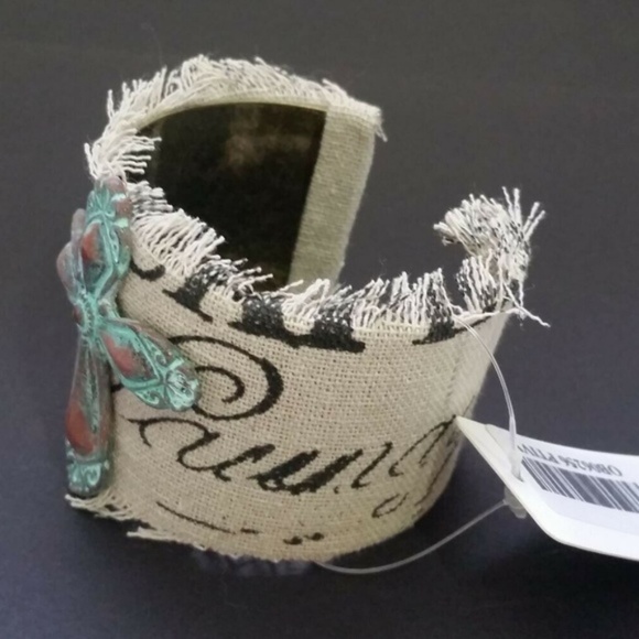 Last One! Western Cuff Bracelet - Picture 5 of 7